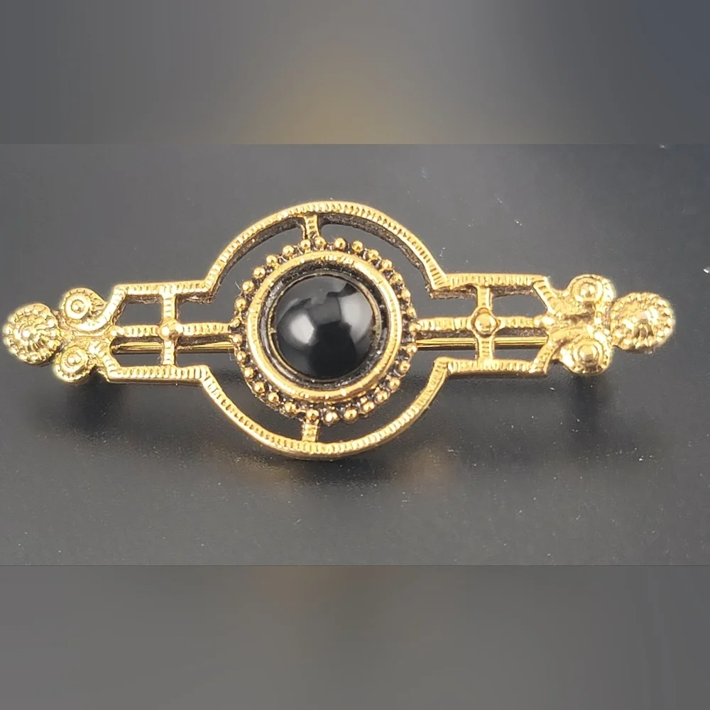 Vintage Unique Victorian Black Onyx 